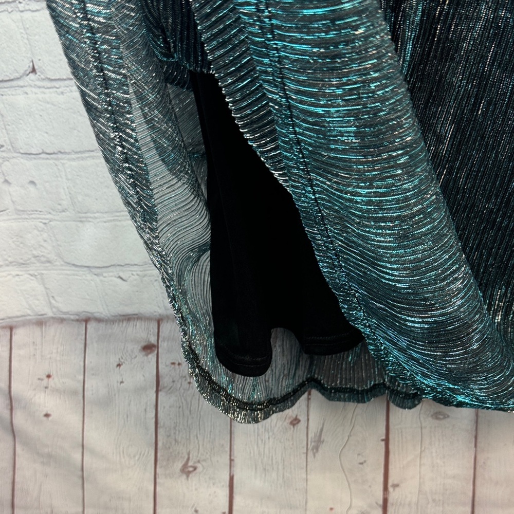 BloomChic Shimmering Teal and Black Midi Dress Size Medium 10 - Picture 6 of 7